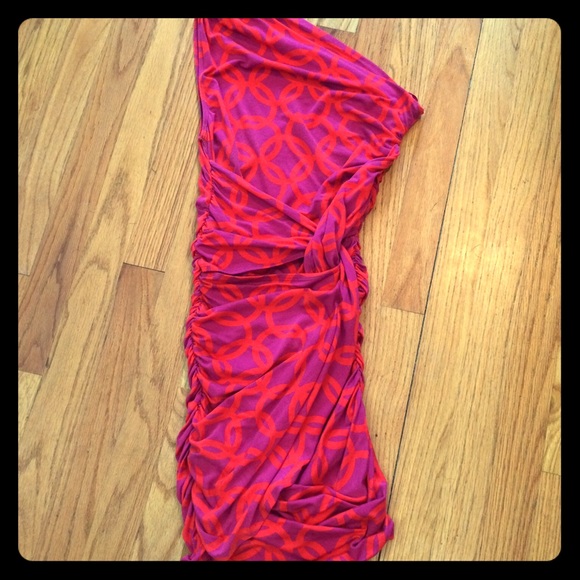 Tart one shoulder dress size small