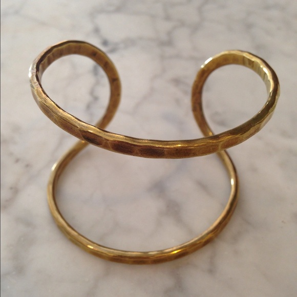Gold Cuff - Picture 2 of 3