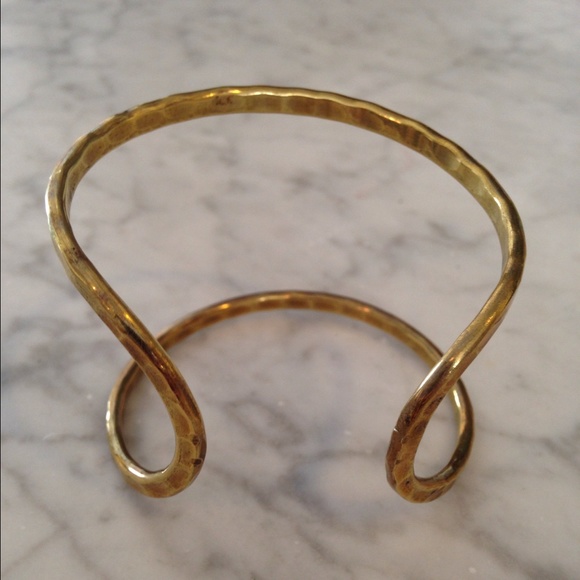 Gold Cuff - Picture 3 of 3