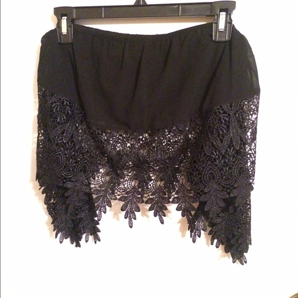 Tops - Black crop top
