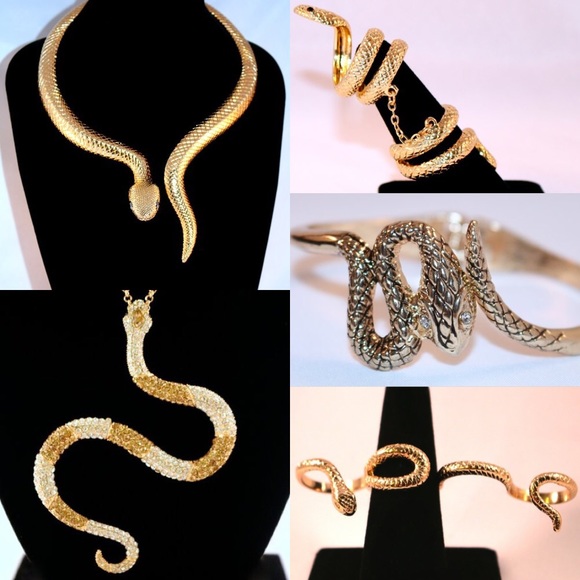 Metal Barbie Jewelry - Picture 1 of 1