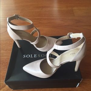 Brand new Sole Society Pumps. Size 7 Nordstrom