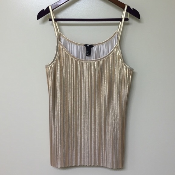 NWOT H&M Gold Tank - Picture 3 of 4