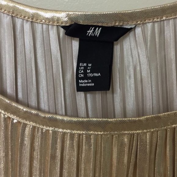 NWOT H&M Gold Tank - Picture 4 of 4