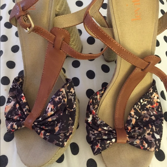 Wedges - Picture 3 of 4