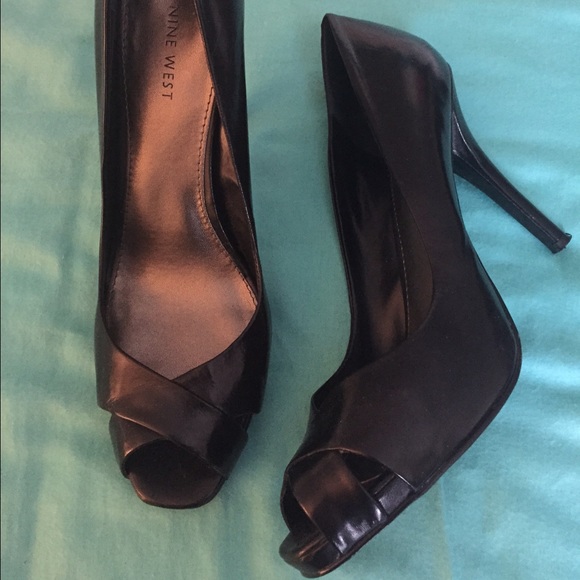 Black Leather Nine West Heels