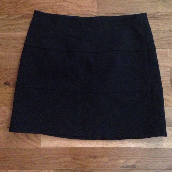 black tight pencil skirt!