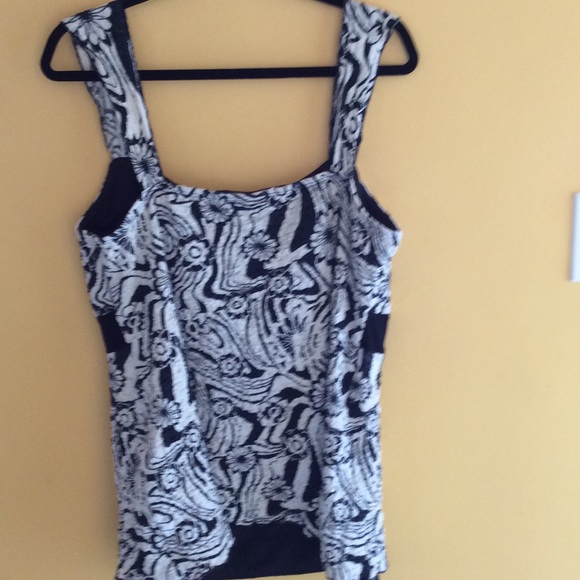 Top - Picture 3 of 4