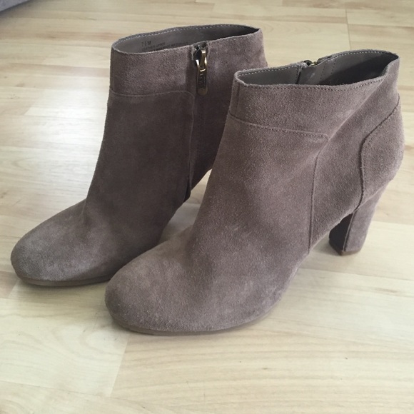 LOFT Shoes - Seude LOFT booties