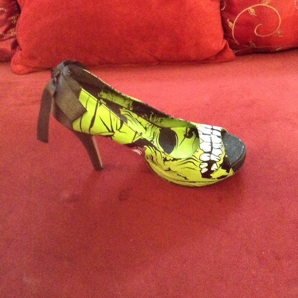 π¨Flash Sale!!πβοΈβ€΅οΈπ π½Iron Fist Shoes. - Picture 2 of 3