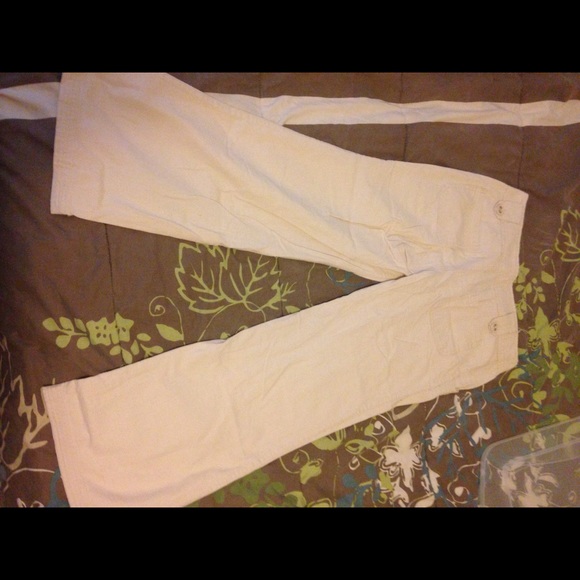 Kaki beach pants!