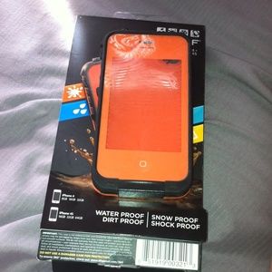 iPhone 4/4S Lifeproof Case