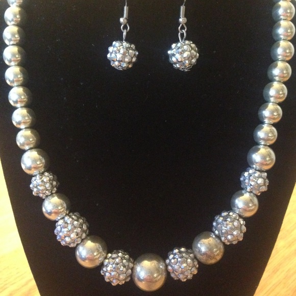 Silver and Rhinestone Necklace/Earring Set - Picture 3 of 3