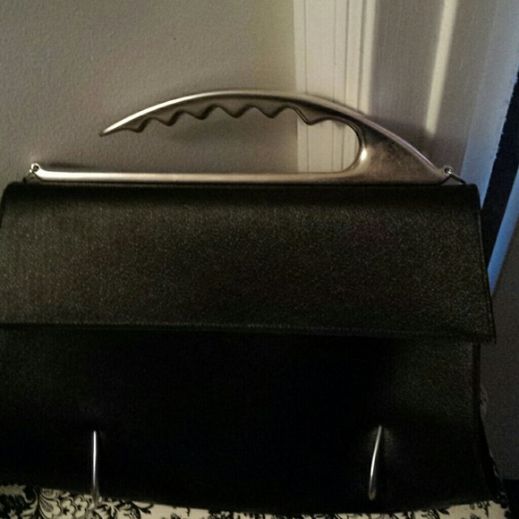 A vintage hangbag ivan cipriani from italy.