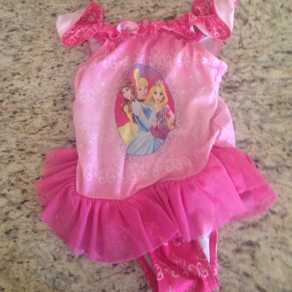 Bathingsuit 4T