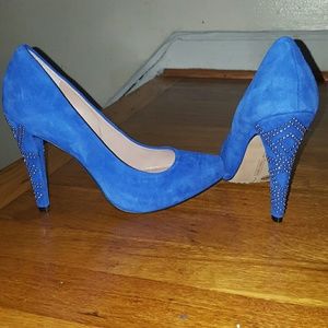 NWOT Vince Camuto Royal Blue Suede Pumps