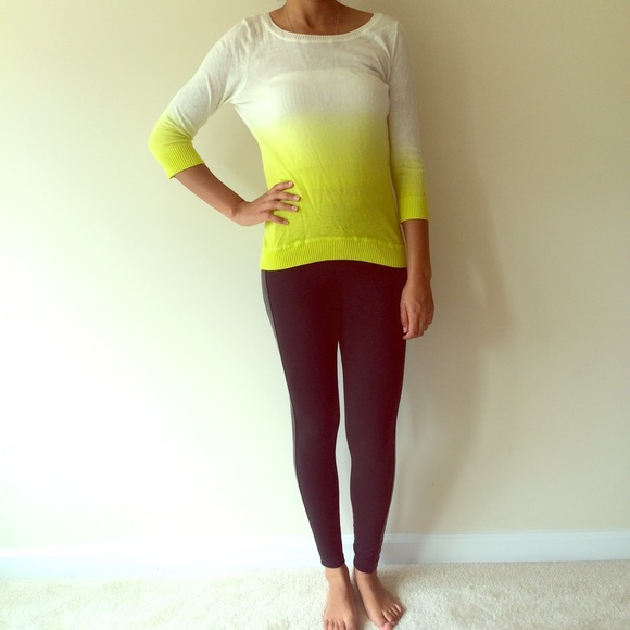 Sweaters - Ombre green sweater