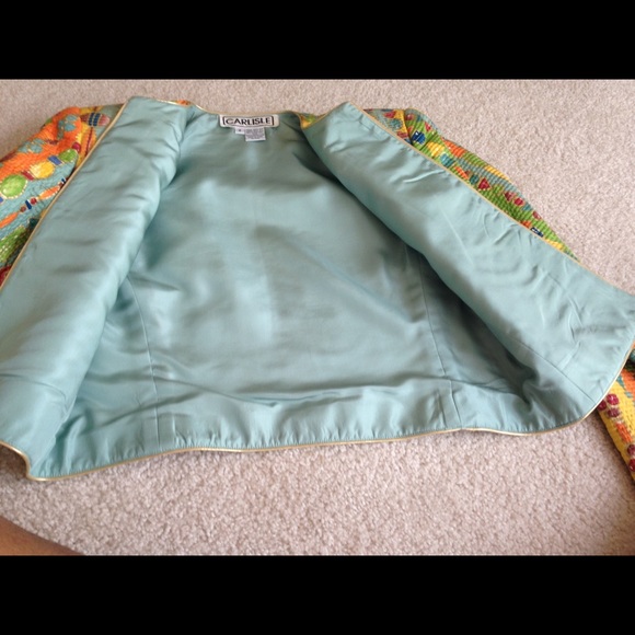 Blazer - Picture 3 of 4