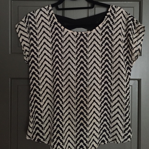 Black and Creme Chevron top