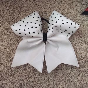 Cheer Bow