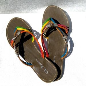 Chinese Laundry Leather Thong Sandals Mint Cond.