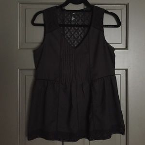 Black Detailed H&M top