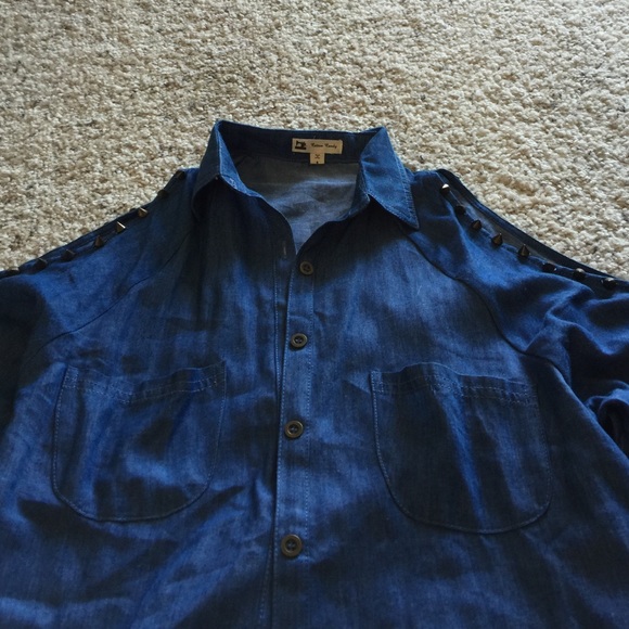 Chambray button up with cut out studded shoulders - Picture 3 of 4