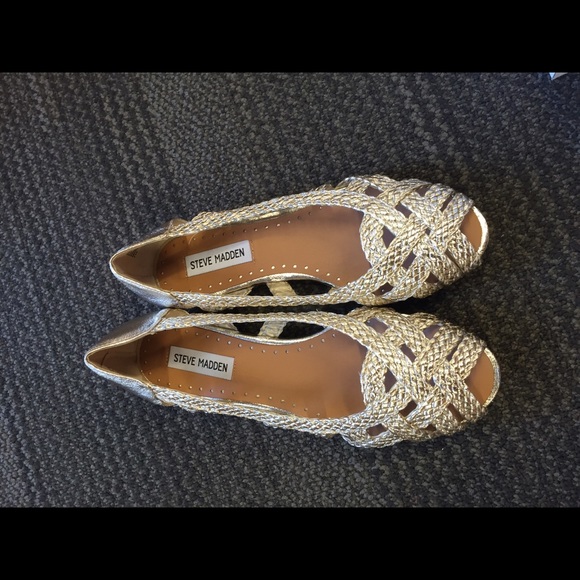 Steve Madden Gold Flats