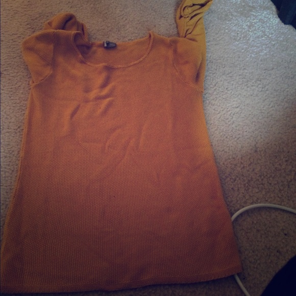 Mustard crochet pullover - Picture 1 of 1