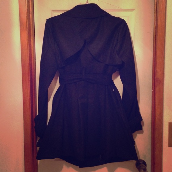 NWOT- Wool trench coat with belt & back pleats