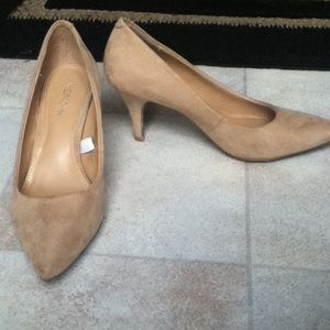 Low nude heels