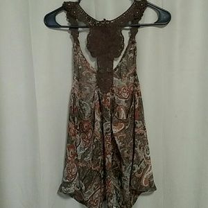 Racer tank lace on back