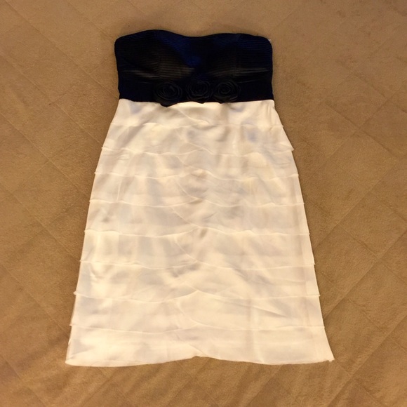 Beautiful black & white strapless dress