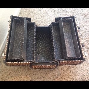 Caboodles Makeup Box
