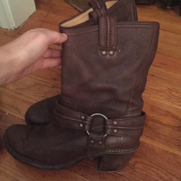 🎉SALE!!🎉Size 8.5 Frye boots AUTHENTIC! - Picture 2 of 4