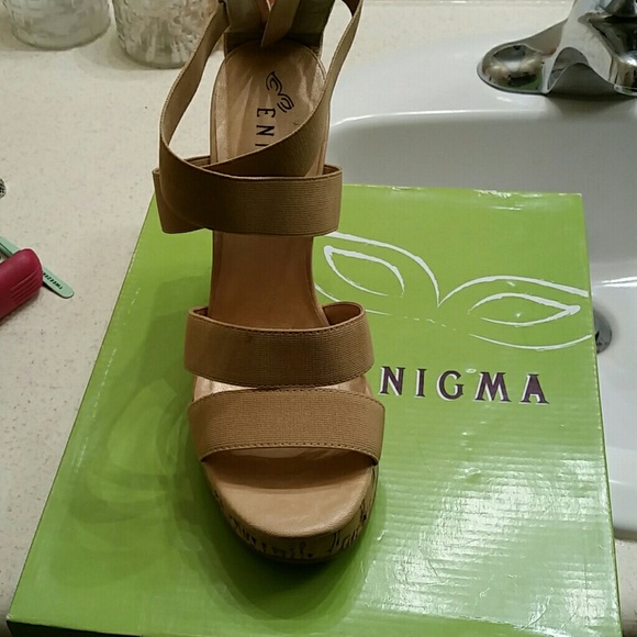 Great summer wedges - Picture 2 of 3