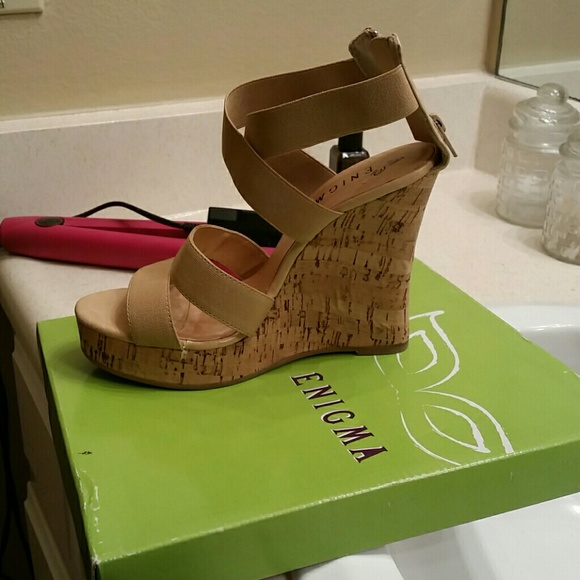 Great summer wedges - Picture 3 of 3