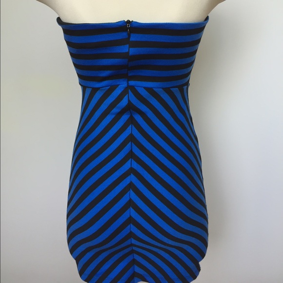 Nasty Gal stripped dress - Picture 2 of 2