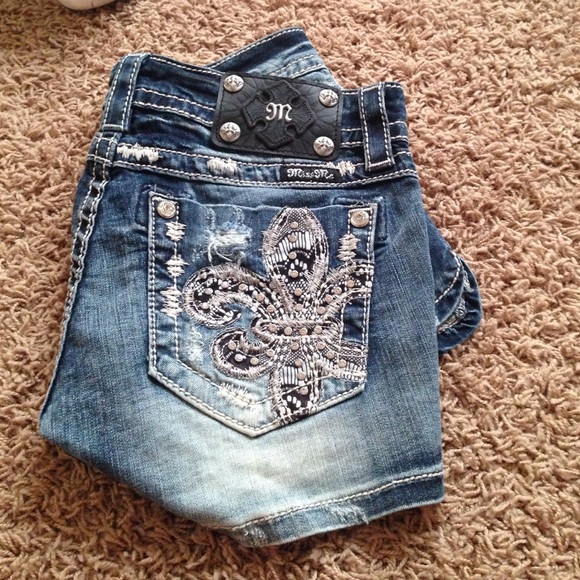 Buckle Miss me shorts - Picture 1 of 2