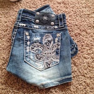 Buckle Miss me shorts