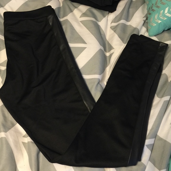 Kardashian leggings