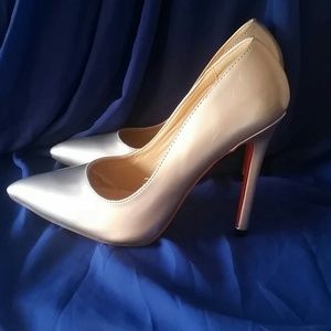 Silver pigalle style sz 9