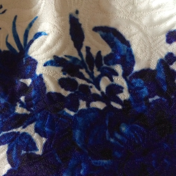 Gorgeous Dress - Picture 4 of 4