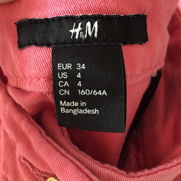 🚫SOLD🚫Pink Capris! - Picture 2 of 2