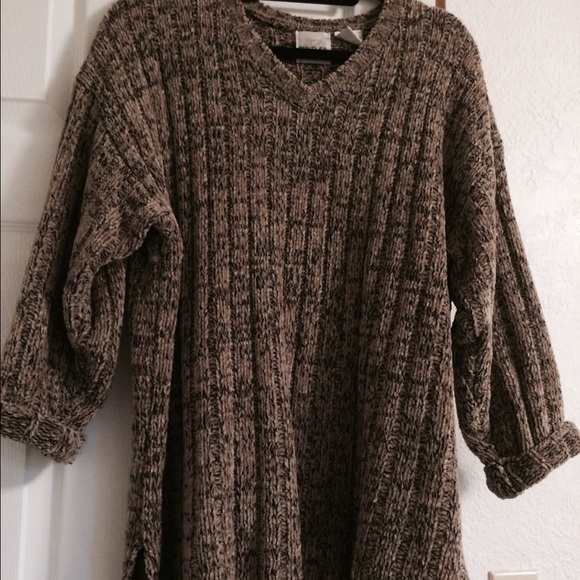 Oversized black and brown knit sweater