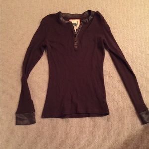 Oso republic brown waffle long sleeve shirt