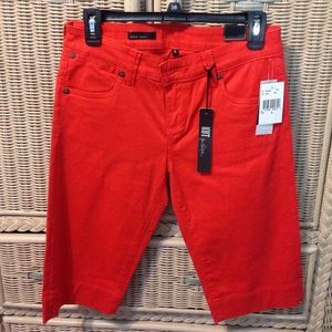 Bermuda shorts. Kut from the Kloth.