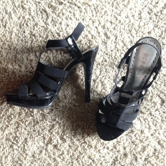 LASTCHANCE🔥BCBG Strappy Heels🔥