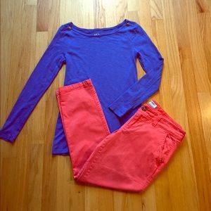 Old Navy Coral Boyfriend Capris (size 4)