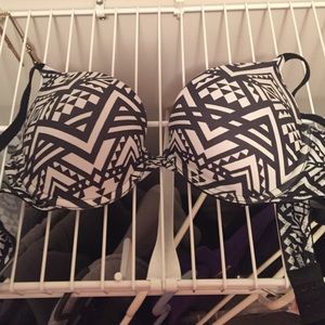 Vs Pink 34C push up bra